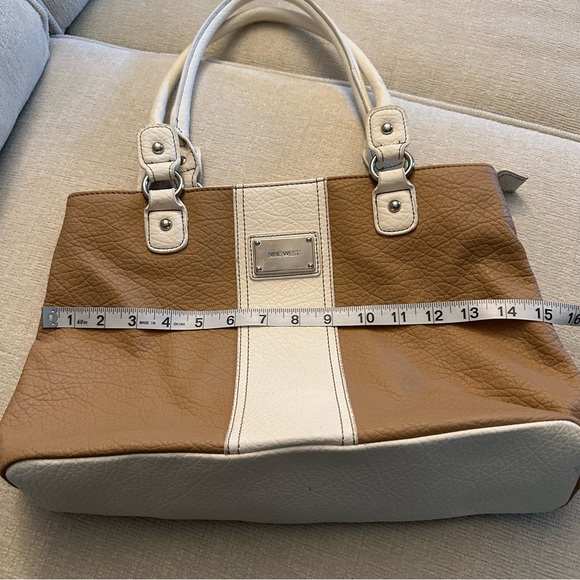 VINTAGE NINE WEST TAN/IVORY BAG - Picture 12 of 13